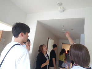 サービス付き高齢者住宅のお部屋の見学